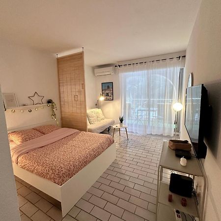 Studio Sur Le Port De Hyeres - A 2Min Des Plages, Clim & Balcon Exteriér fotografie