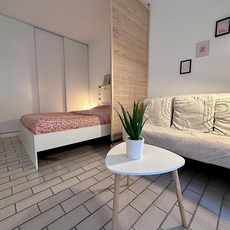 Studio Sur Le Port De Hyeres - A 2Min Des Plages, Clim & Balcon Exteriér fotografie