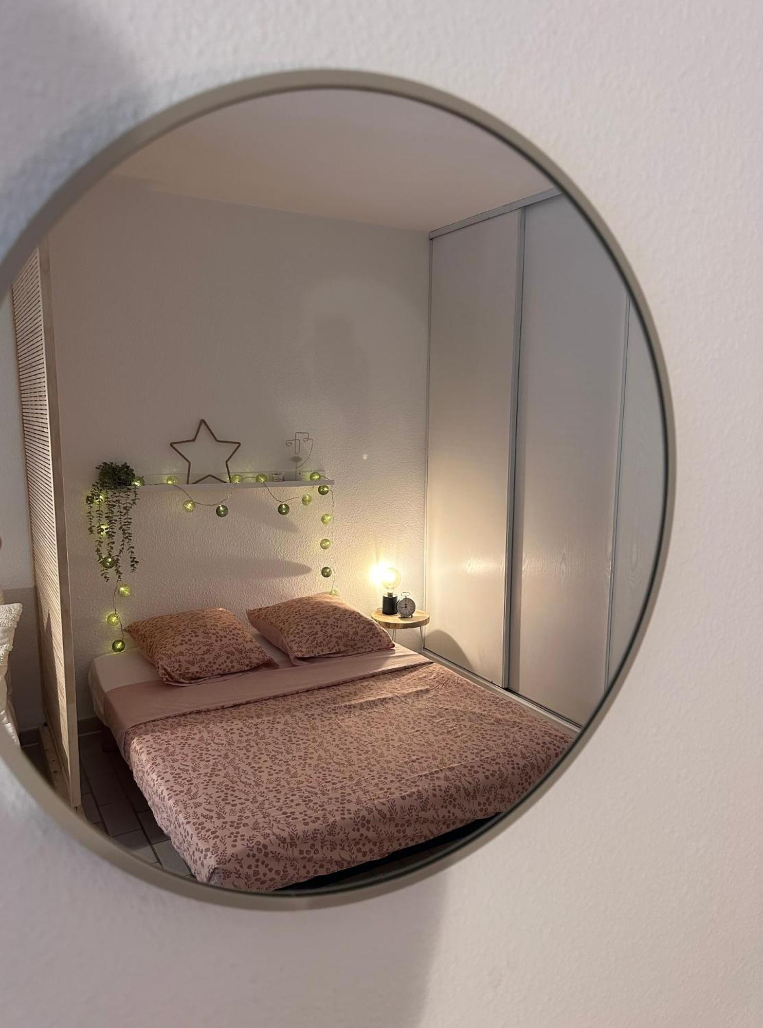 Studio Sur Le Port De Hyeres - A 2Min Des Plages, Clim & Balcon Exteriér fotografie