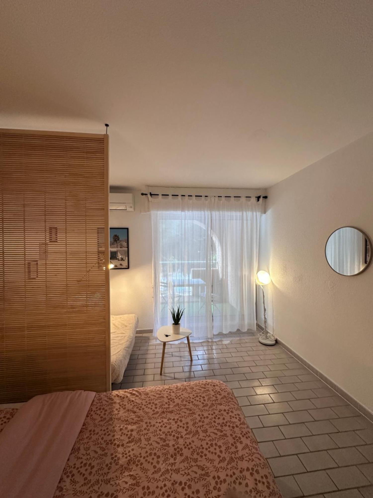 Studio Sur Le Port De Hyeres - A 2Min Des Plages, Clim & Balcon Exteriér fotografie