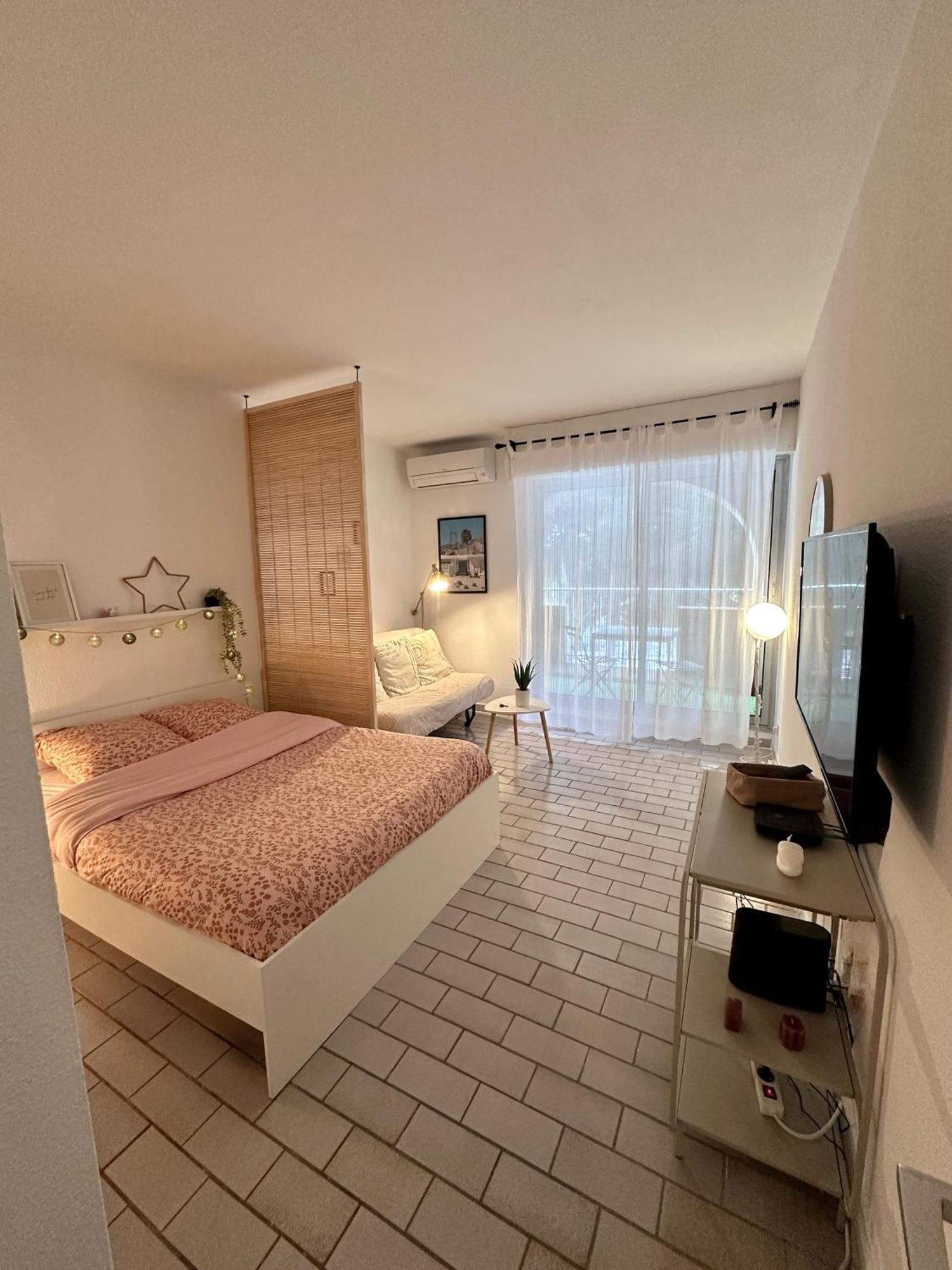 Studio Sur Le Port De Hyeres - A 2Min Des Plages, Clim & Balcon Exteriér fotografie